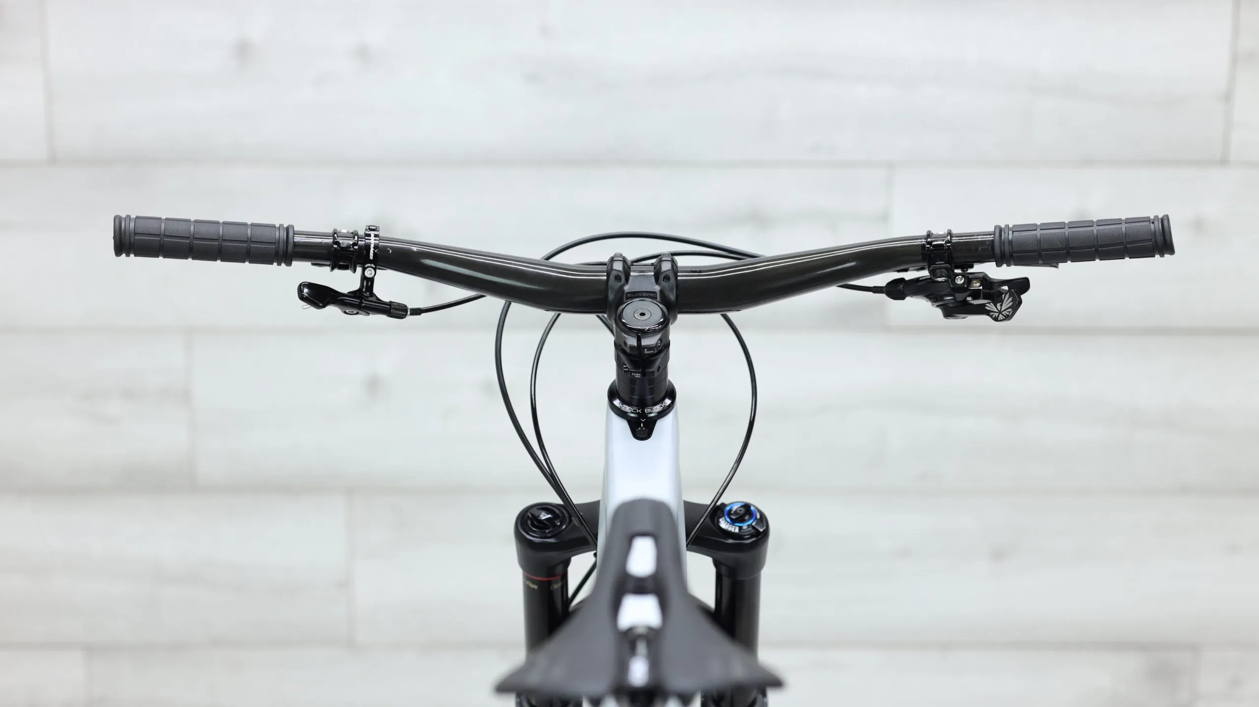 2019 Trek Remedy 9.8  Mountain Bike - Large