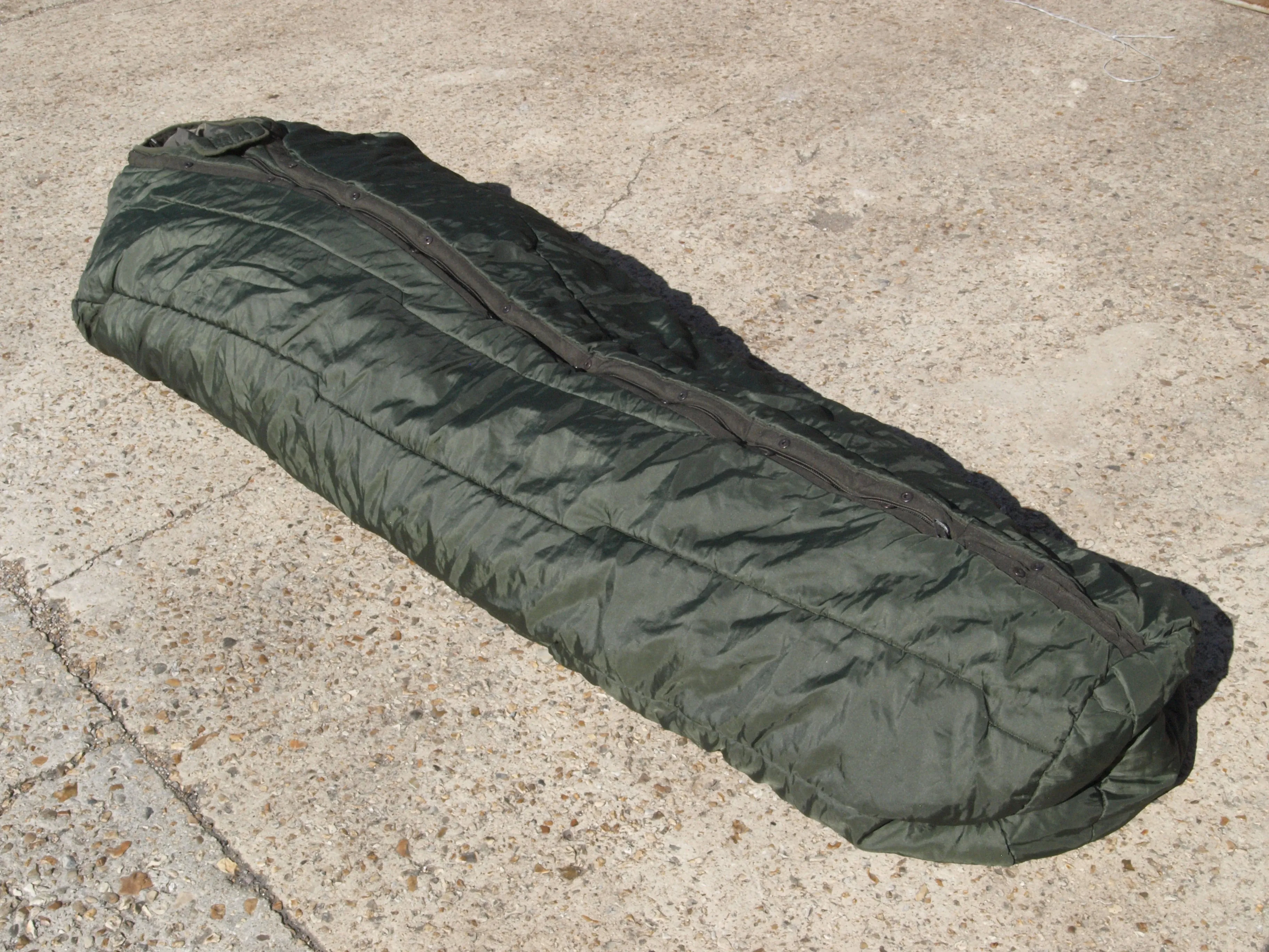 Grade 1 Dutch M90 Cold Weather Military Sleeping Bag - Optimized for Extreme Conditions