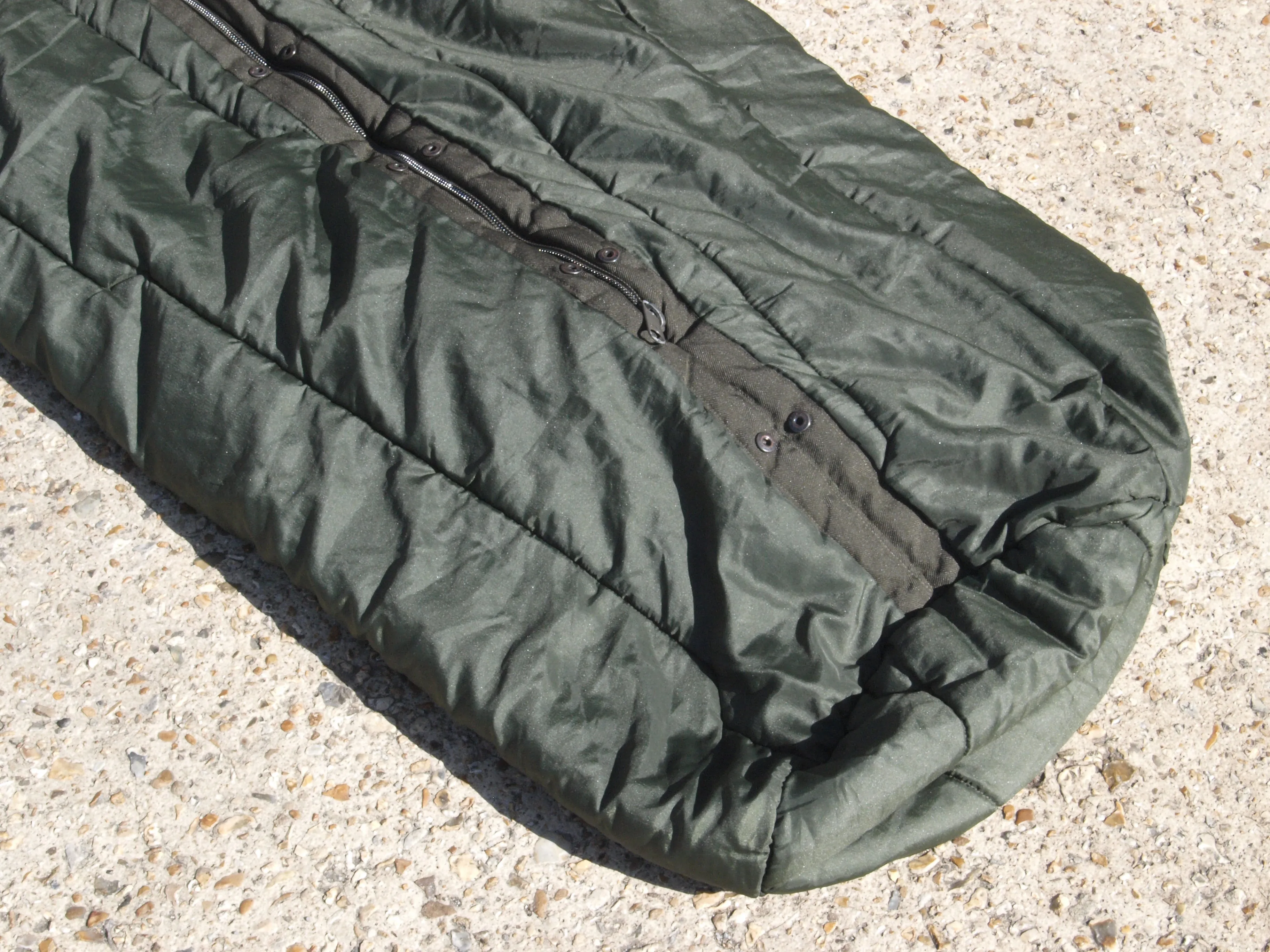 Grade 1 Dutch M90 Cold Weather Military Sleeping Bag - Optimized for Extreme Conditions