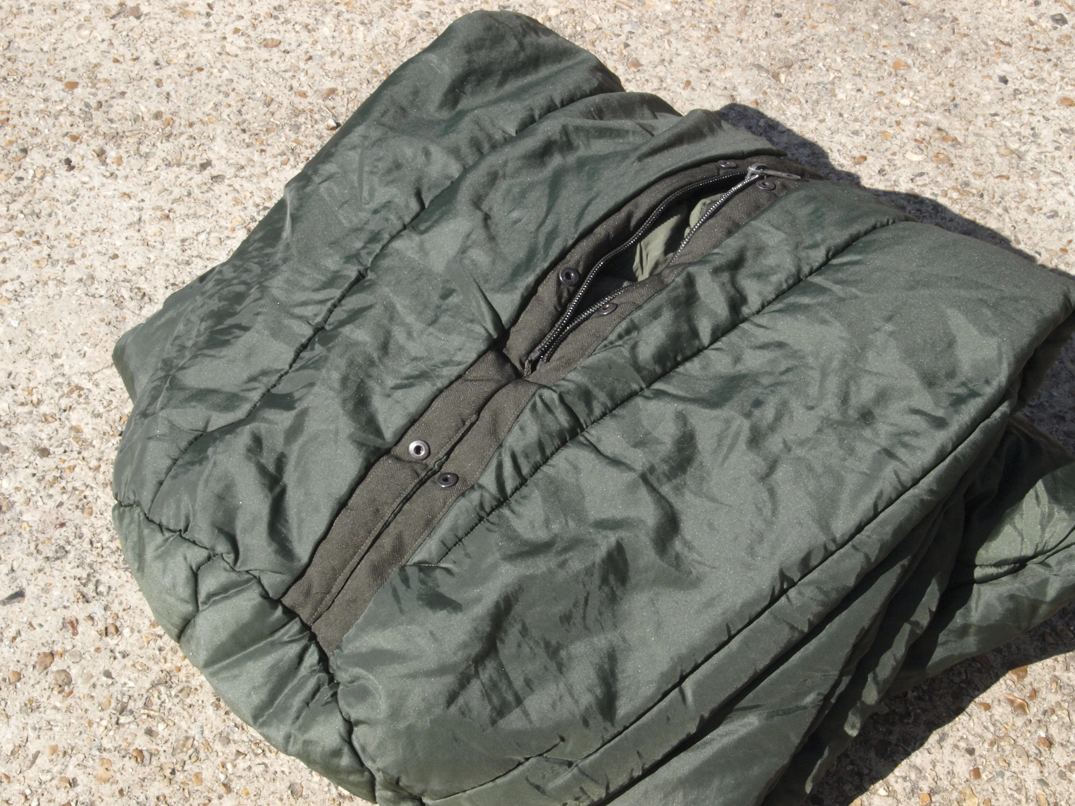 Grade 1 Dutch M90 Cold Weather Military Sleeping Bag - Optimized for Extreme Conditions