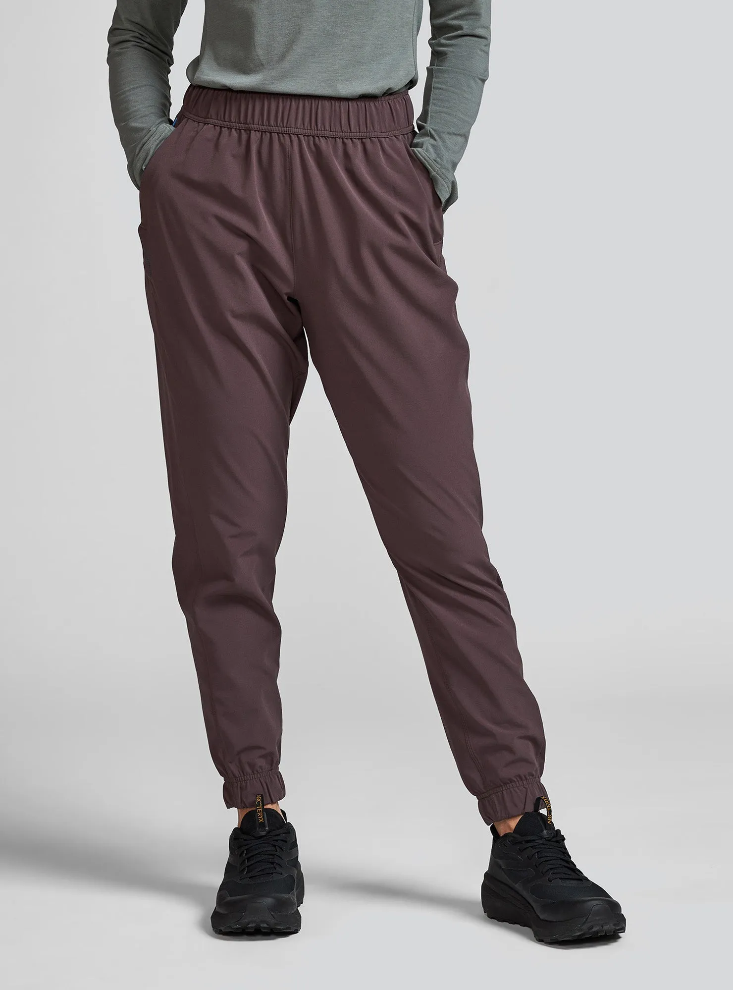 W's Transit Tech Pant